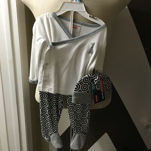 NWT JONATHAN ADLER 3 piece  6 months baby set.